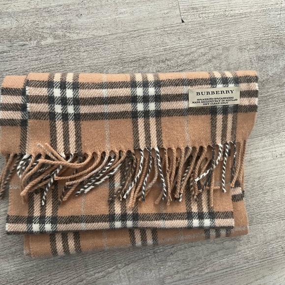 Burberry Tan and Black Checkered Scarf - Picture 7 of 7
